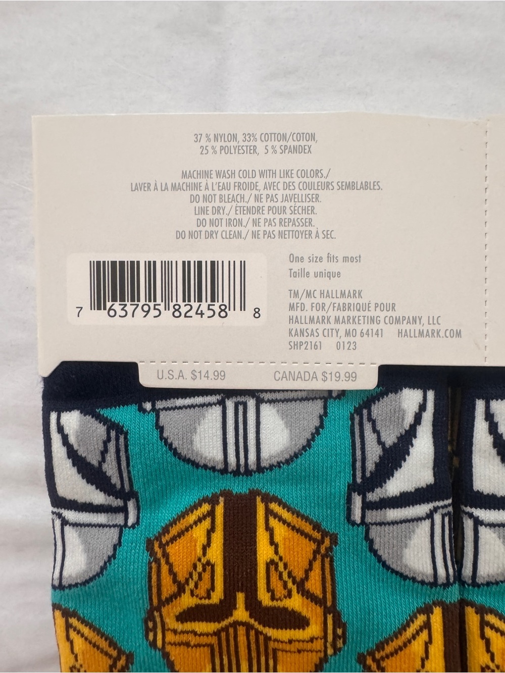 Hallmark Star Wars Mandalorian Socks NWT One Size Fits Most - Picture 7 of 7